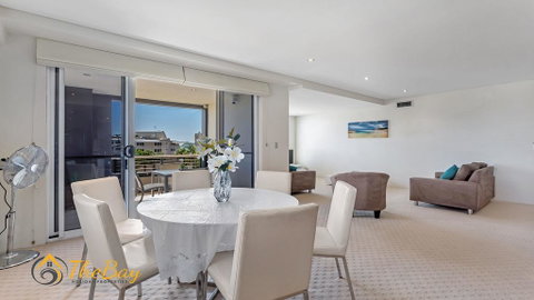 Carrington No.4 - Nelson Bay CBD - Rental Cars 2