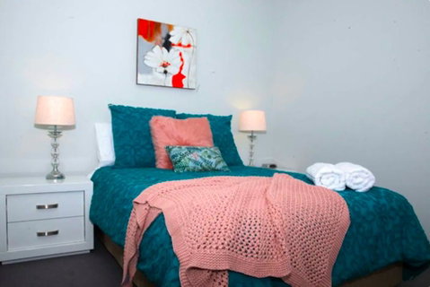 CENTRAL CBD EXEC STUNNING VIEW WIFI NETFLIX WINE - Rental Cars 2