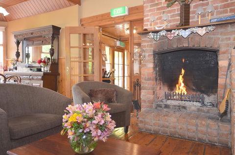 Central Springs Inn - Rental Cars 1