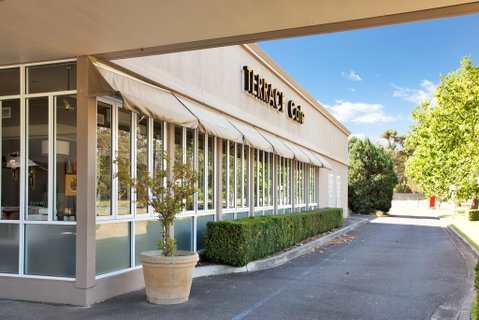Century Inn - Rental Cars 1