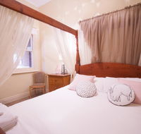 Charleston House Mathoura - Rental Cars