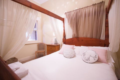 Charleston House Mathoura - Rental Cars 0