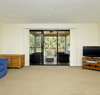 Close to beaches and local attractions - Rental Cars