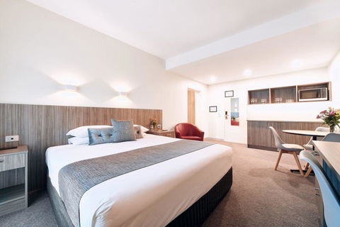 Club Laverton - Rental Cars 1
