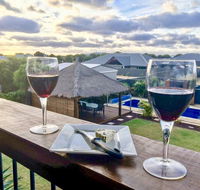 Coastal Paradise Holiday Home Swimming Pool  WiFi - Rental Cars