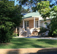 Colin's Garden - Rental Cars