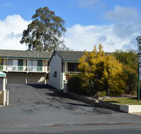 Collie Motel - Rental Cars