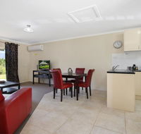 Colonial Inn Guest Rooms - Rental Cars