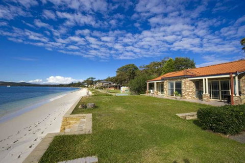 Cook St 4 - Salamander Bay - Rental Cars 0