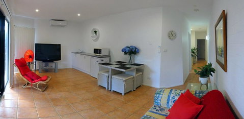 Corlette Retreat - Rental Cars 1