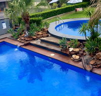 Country Leisure Motor Inn - Rental Cars