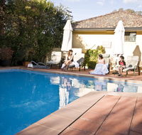 Country Plaza Motel - Rental Cars