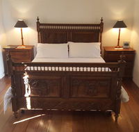 Courtyard Faversham House - Rental Cars