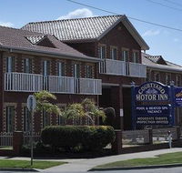 Courtyard Motor Inn - Rental Cars