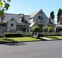 Creek Cottage Bed And Breakfast - Rental Cars