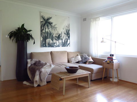Cronulla Accommodation - Rental Cars 0