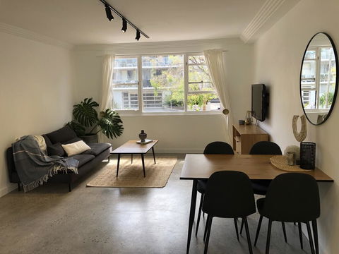Cronulla Accommodation - Rental Cars 3