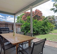 Cuddles Cottage' 4 Christmas Bush Avenue - pet friendly holiday house near Dutchies - Rental Cars