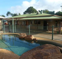 Curtain Fig Motel - Rental Cars