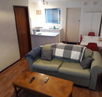 Dianella - Affordable  comfortable close to the city  shops - Rental Cars