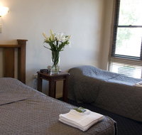 Dorset Gardens Hotel - Rental Cars