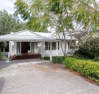 Dutchies Haven' 11 Christmas Bush Ave - Air Con large enclosed yard 2 minute walk to Dutchies - Rental Cars