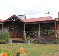 Eagle's Roost Farmstay BB - Rental Cars
