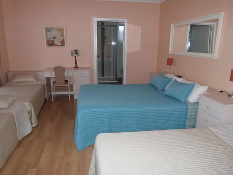 Fullarton Motor Lodge - Rental Cars 3