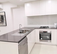 G04 Courtyard Apartment - Rental Cars