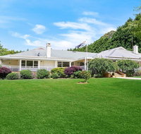 Gerron Park - country luxe tennis court and pool - Rental Cars