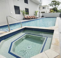 Gladstone Central Plaza - Rental Cars