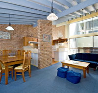 Gowrie Avenue Bay Parklands Townhouse 04 2 - Rental Cars