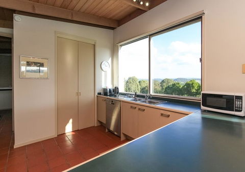 GRACEDALE HILLS HOMESTEAD - Rental Cars 3