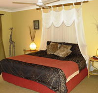 Gumtree on Gillies Bed and Breakfast - Rental Cars