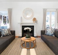 Hamptons Style Family Home 5 Minutes From Beach - Rental Cars