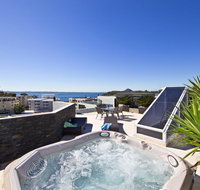 Harbour View Penthouse - The Perfect Location - Rental Cars
