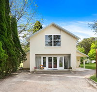 Hardigreen Park - spacious with tennis court - Rental Cars