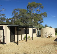 HEATHCOTE SHIRAZ COUNTRY STAYS - Rental Cars