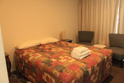 High Country Motel - Rental Cars 3