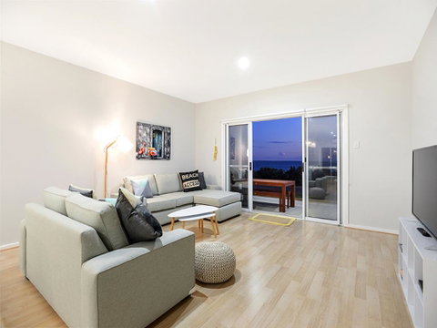 High Tide - Wallaroo Beachfront Property - Pet-Friendly - Rental Cars 3
