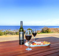 High Tide - Wallaroo Beachfront Property - Pet-Friendly - Rental Cars