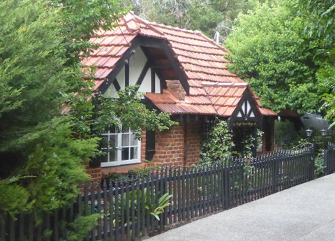 High View Cottage - Rental Cars 0