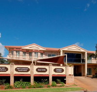 Highlander Motor Inn - Rental Cars