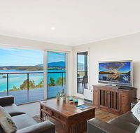 Hillcrest Views of Wagonga - Rental Cars