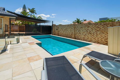 Holiday Home Limetree - Rental Cars 1