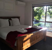 Holly House BnB - Rental Cars
