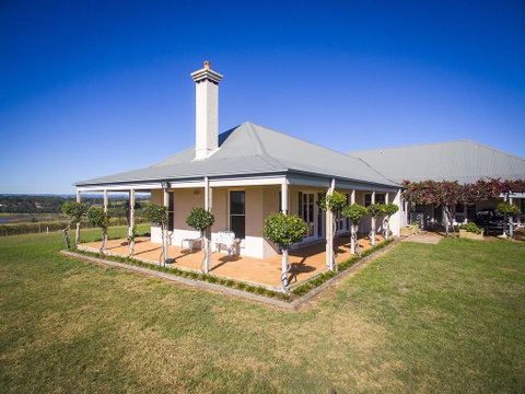 Holman Estate - Rental Cars 3