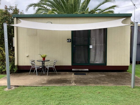 Homestead Caravan Park - Rental Cars 1