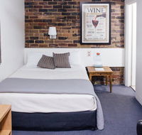 Hornsby Inn - Rental Cars