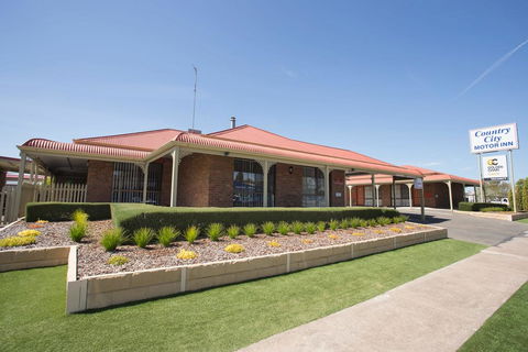 Horsham Country City Motor Inn - Rental Cars 0